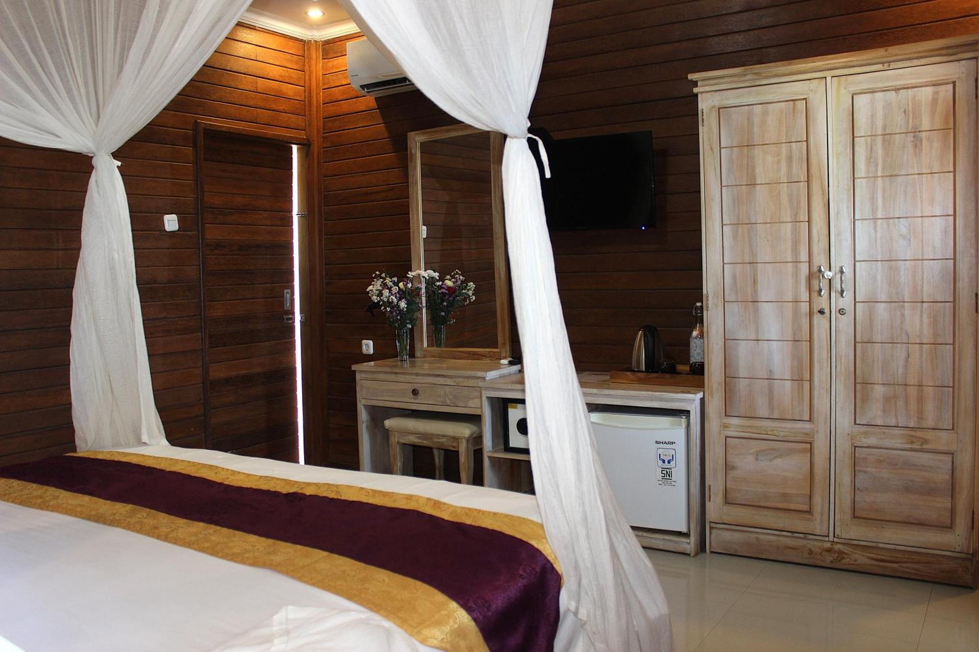Reynten Hill Resort Batununggul Exterior foto